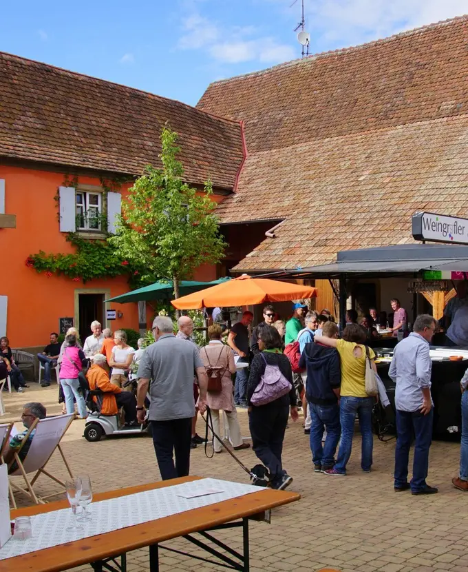 Wein, Essen & Laufen – Ein Dorf lädt ein